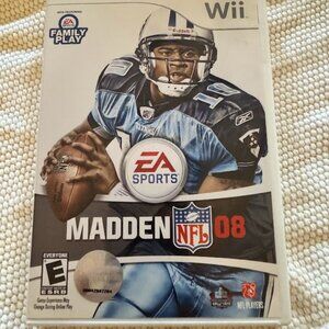Madden NFL 08 (Nintendo Wii, 2007) with Manual